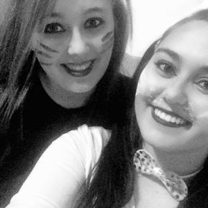 Meet your Posher, Holly